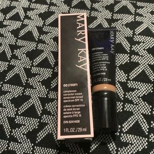 Mary kay CC cream (Deep)